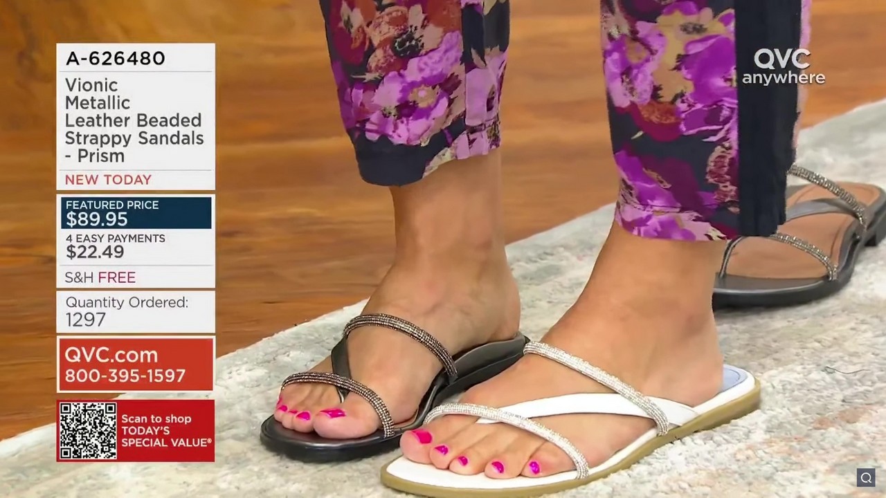 Monica Tinerino Feet