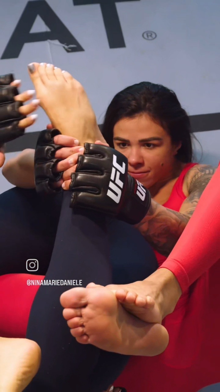 Claudia Gadelha Wikifee