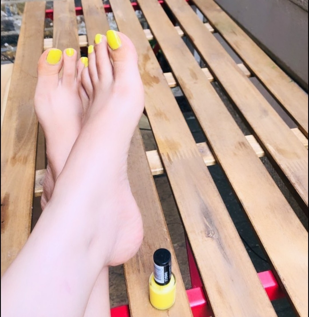 Aliya Nazki Wikifeet