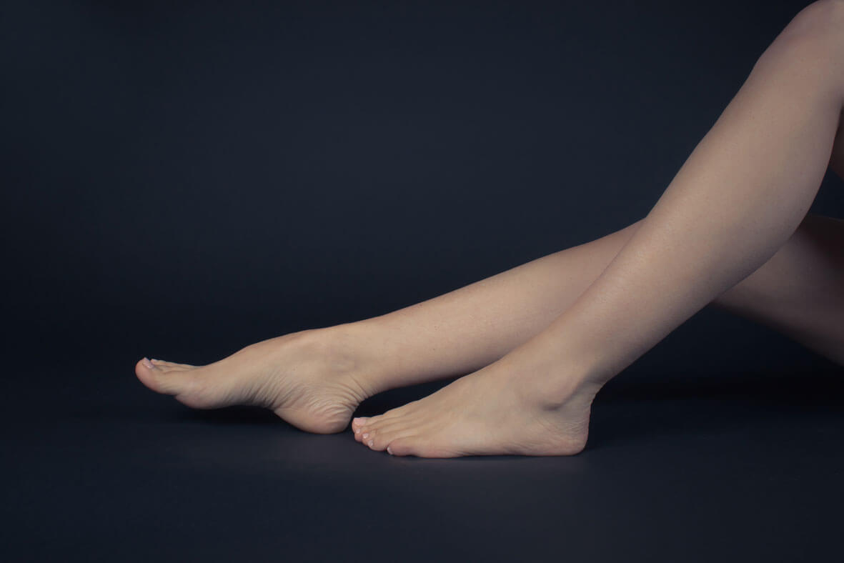 Daniela Isherwood Feet