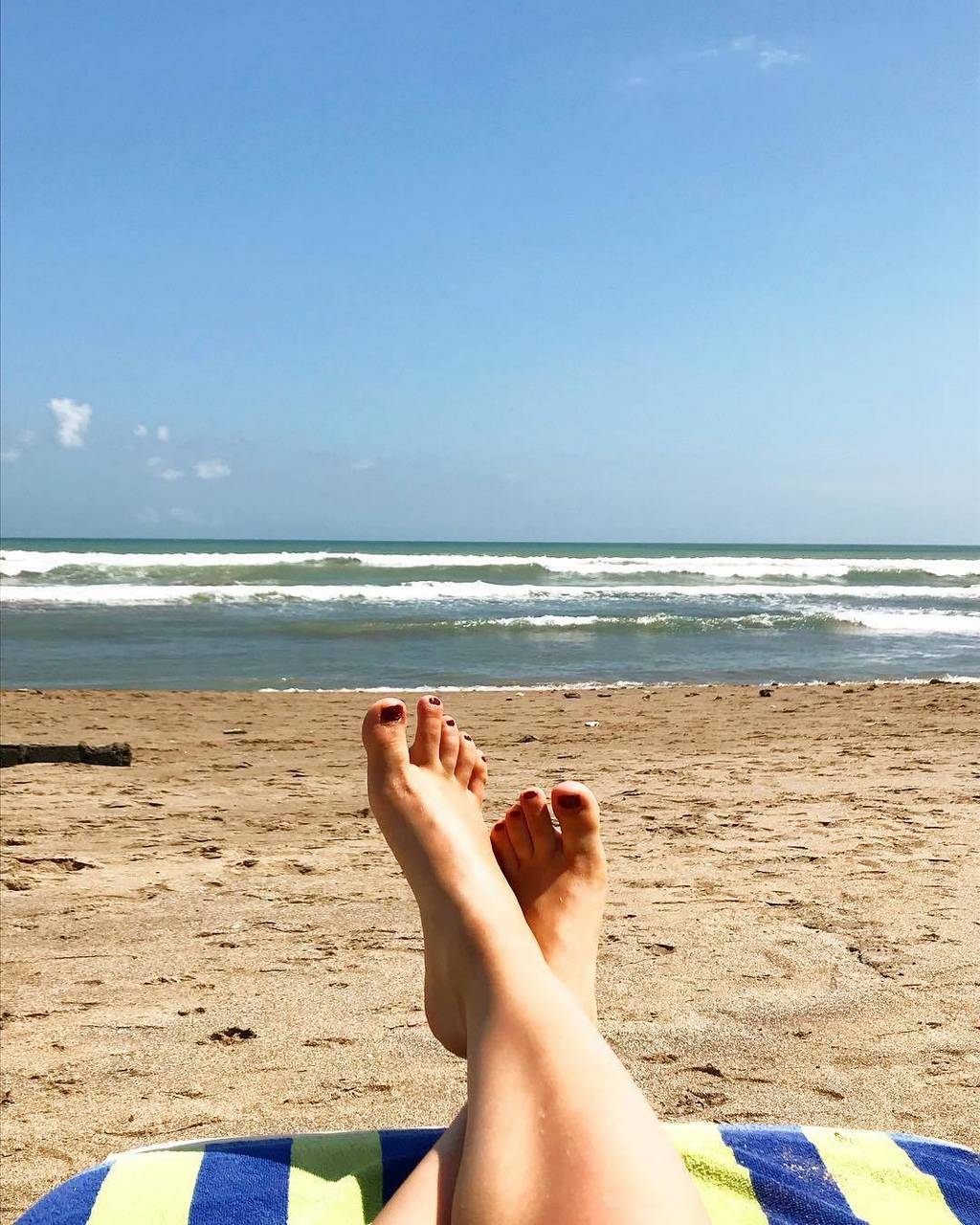 Elise Giuliani Feet