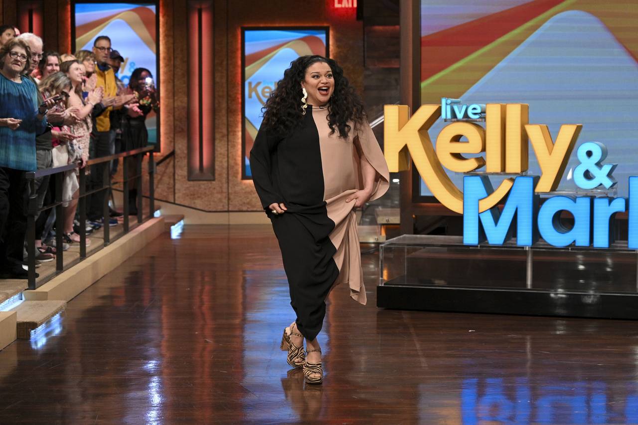 Michelle Buteau Feet