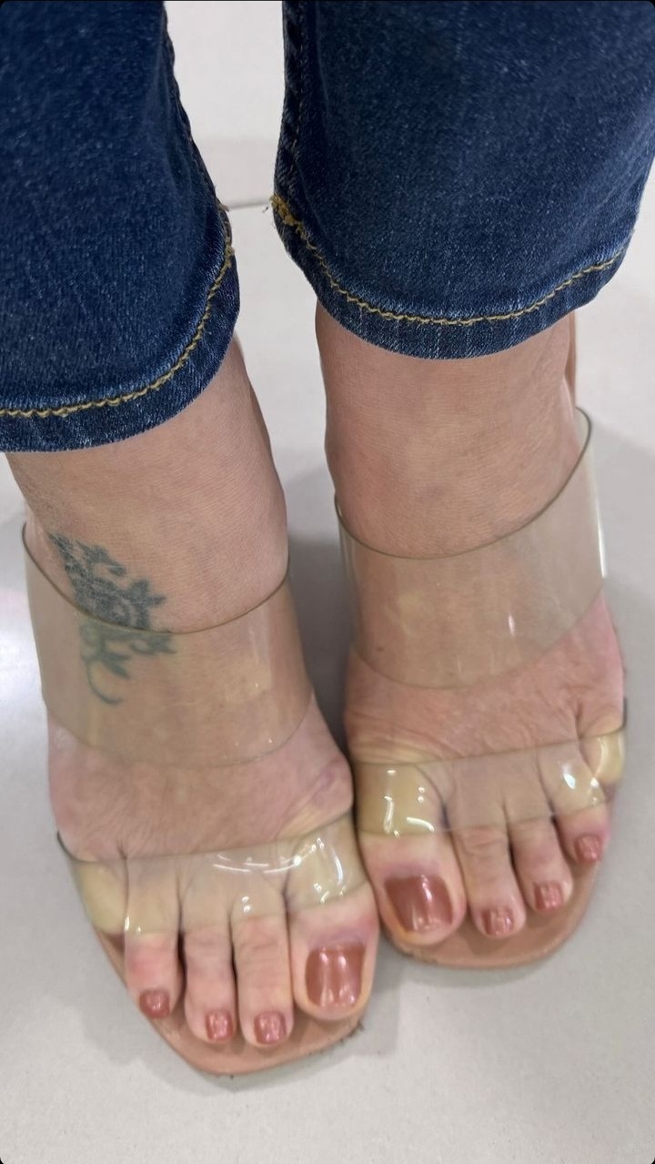 Maria Candida Feet