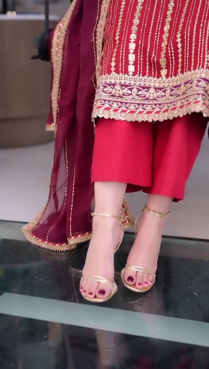 Areeba Habib Feet