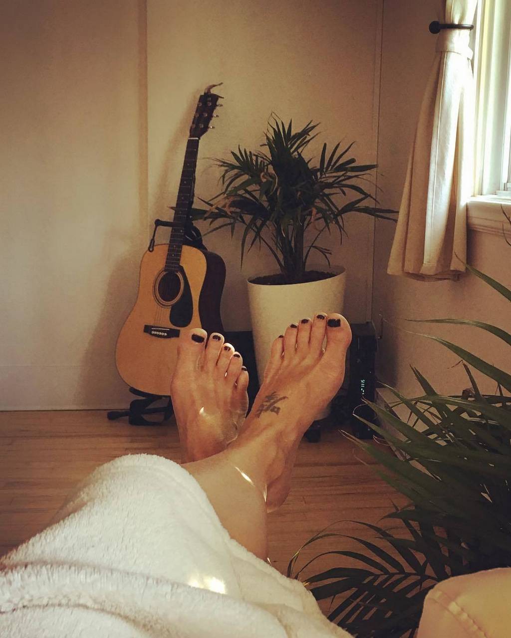 Evelyne Audet Feet