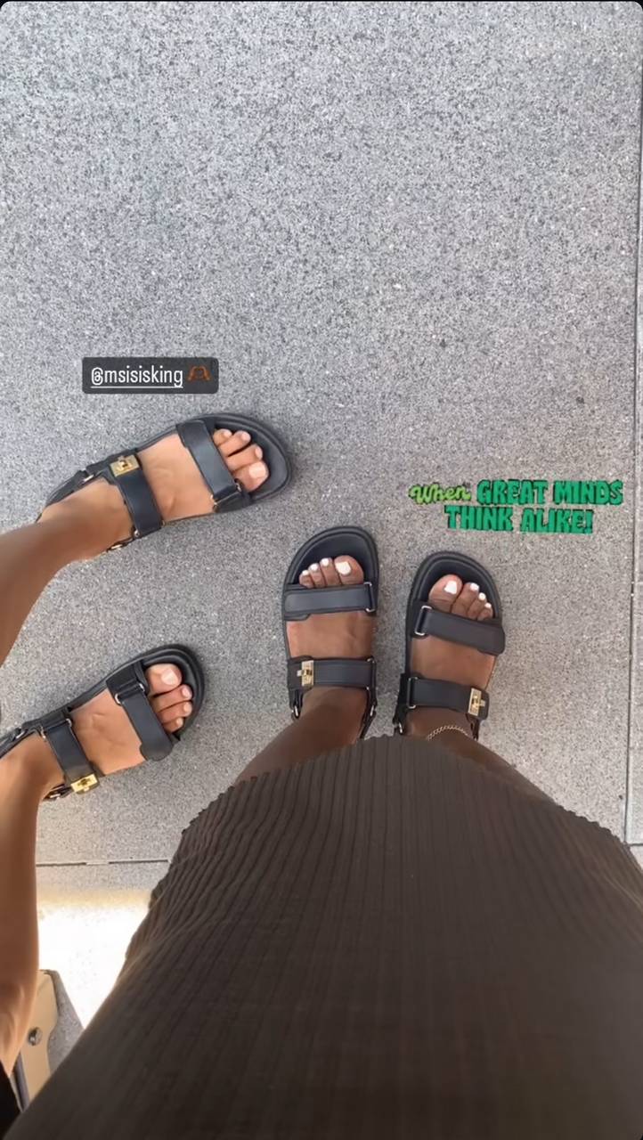 Isis King Feet