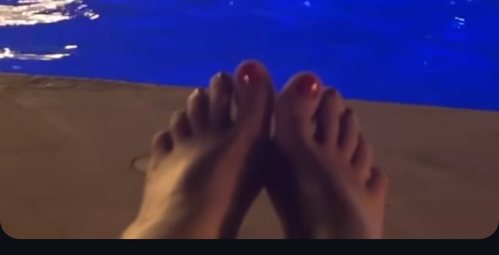 Liliana Gonzalez Feet