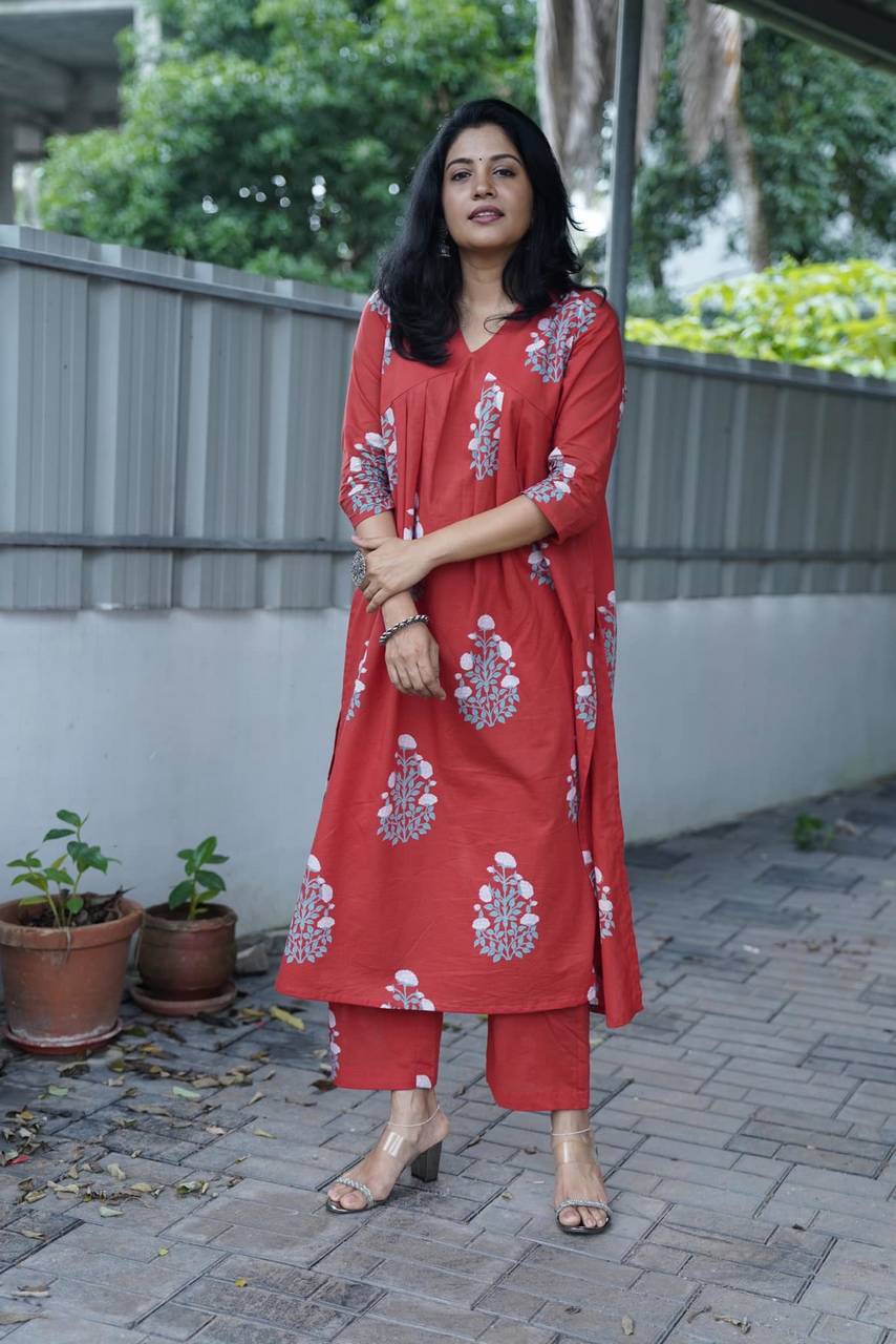 Shivada Nair Feet