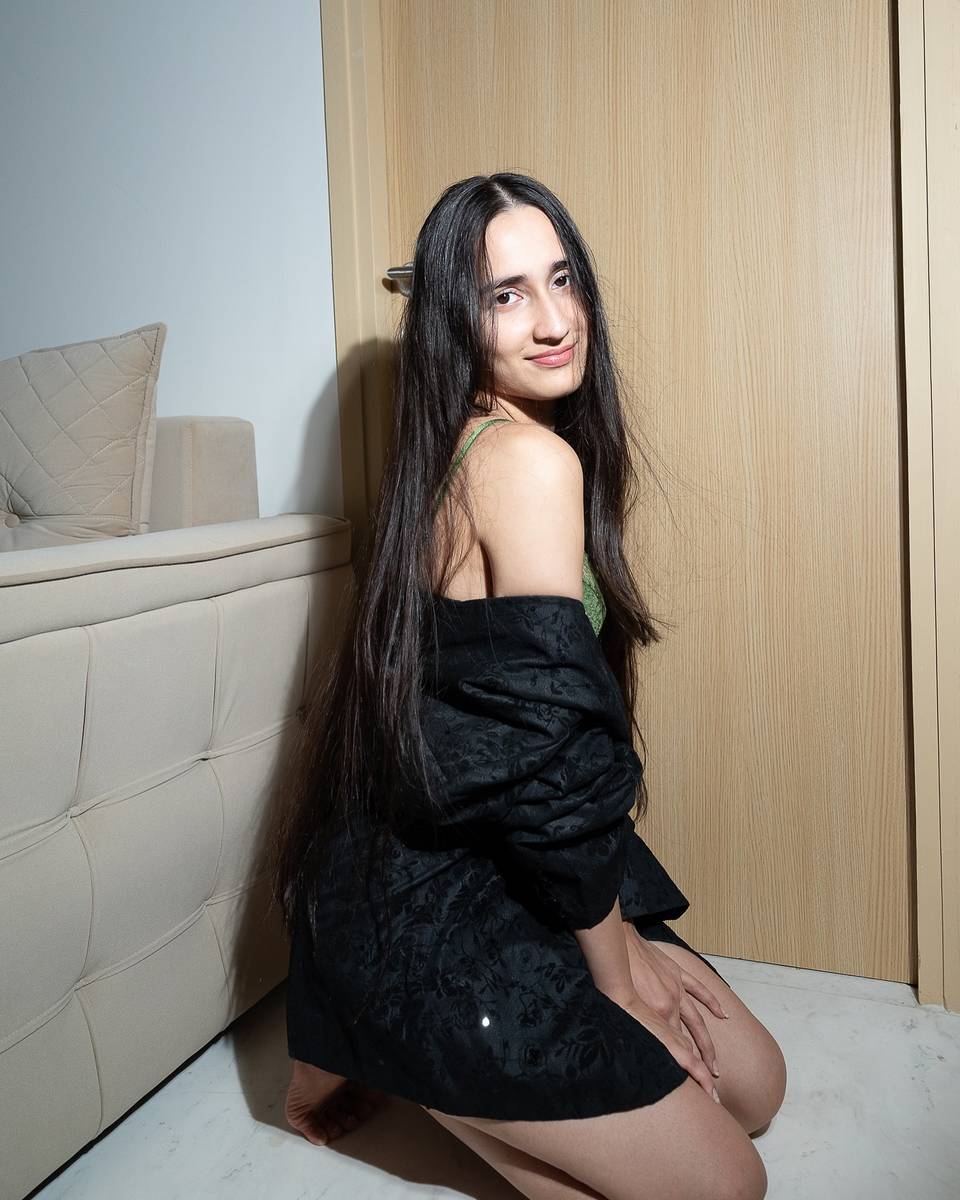 Akanksha Ruskin Barar Feet