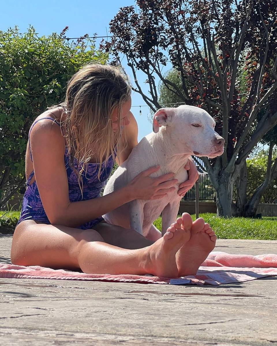 Amanda Starrantino Feet