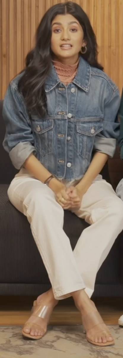 Ashlesha Thakur Feet