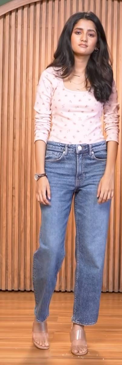 Ashlesha Thakur Feet