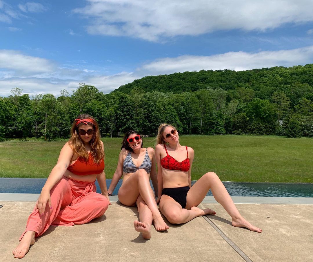 Bettina Bresnan Feet