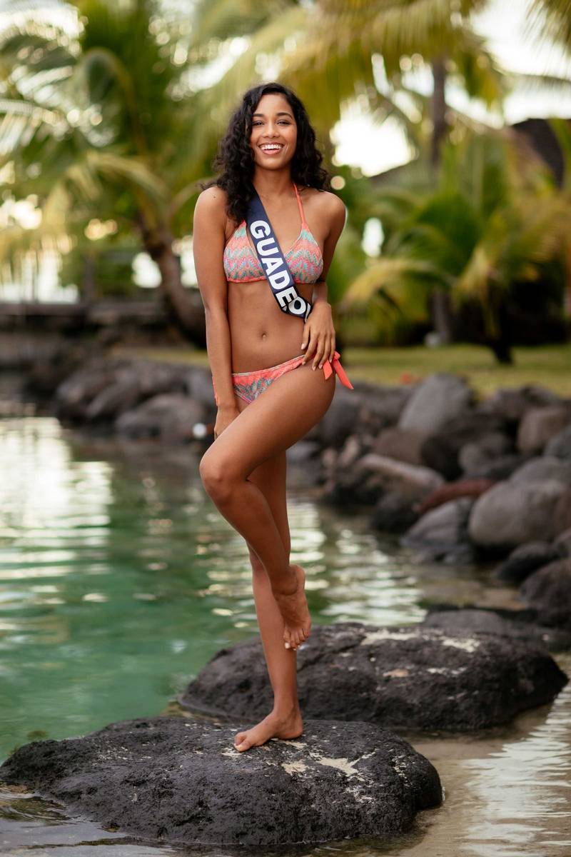 Cl Mence Botino Feet