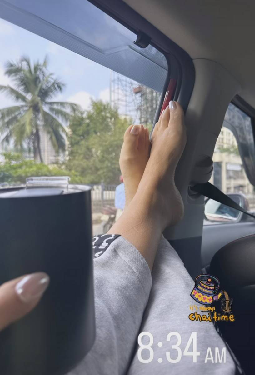 Hina Khan Feet