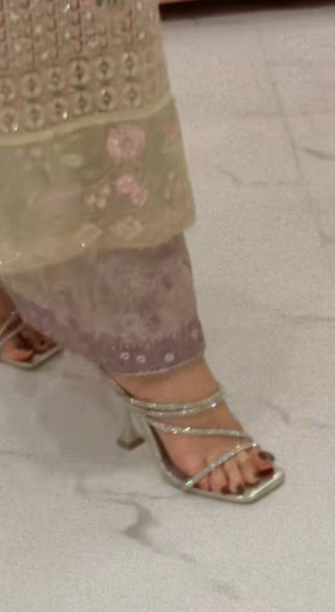 Jannat Mirza Feet