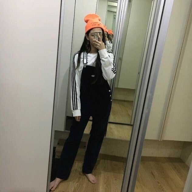 Ji Su Choi Feet
