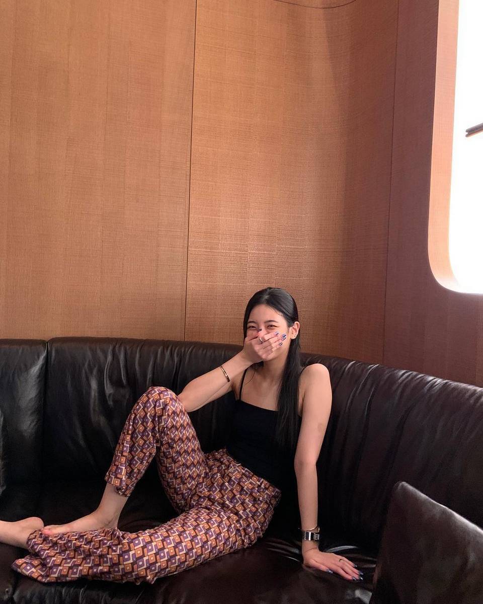 Ji Su Choi Feet