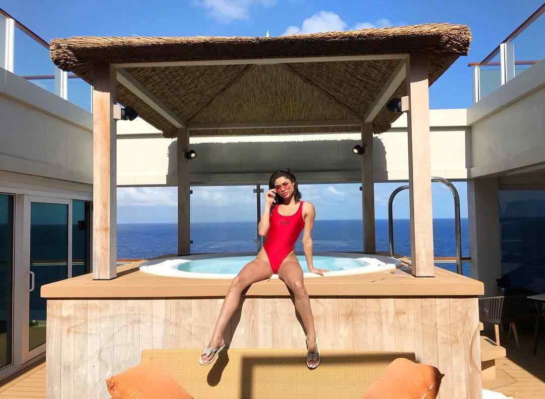 Kelly Smetakova Feet