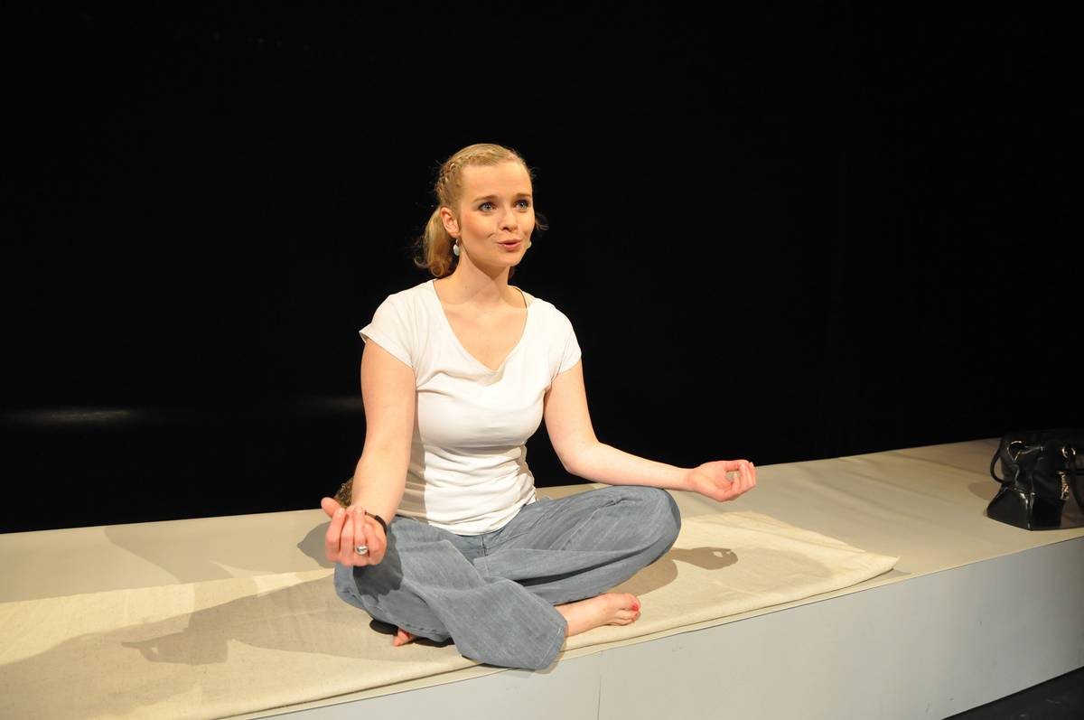 Krist Na Koci Nov Feet