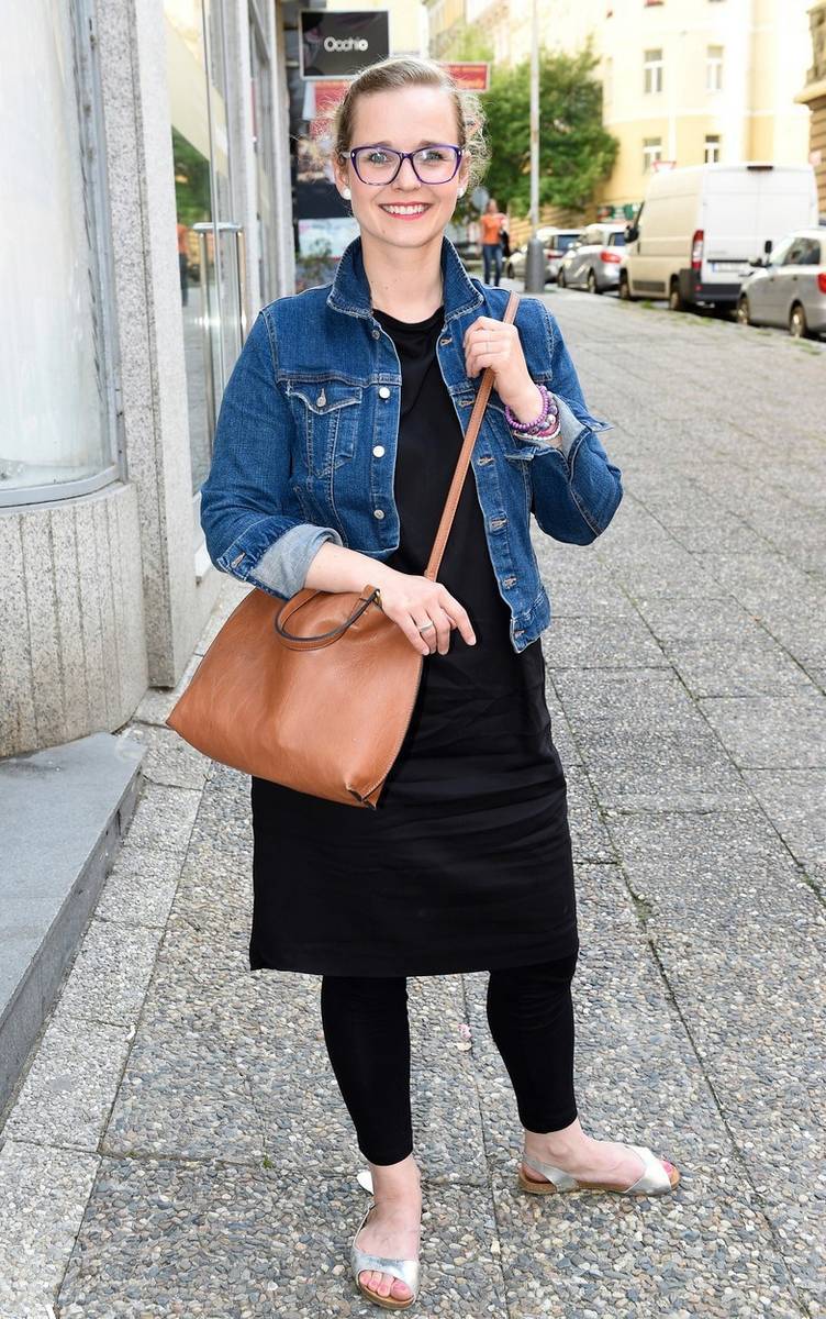 Krist Na Koci Nov Feet