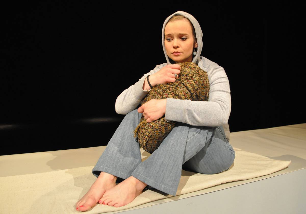 Krist Na Koci Nov Feet