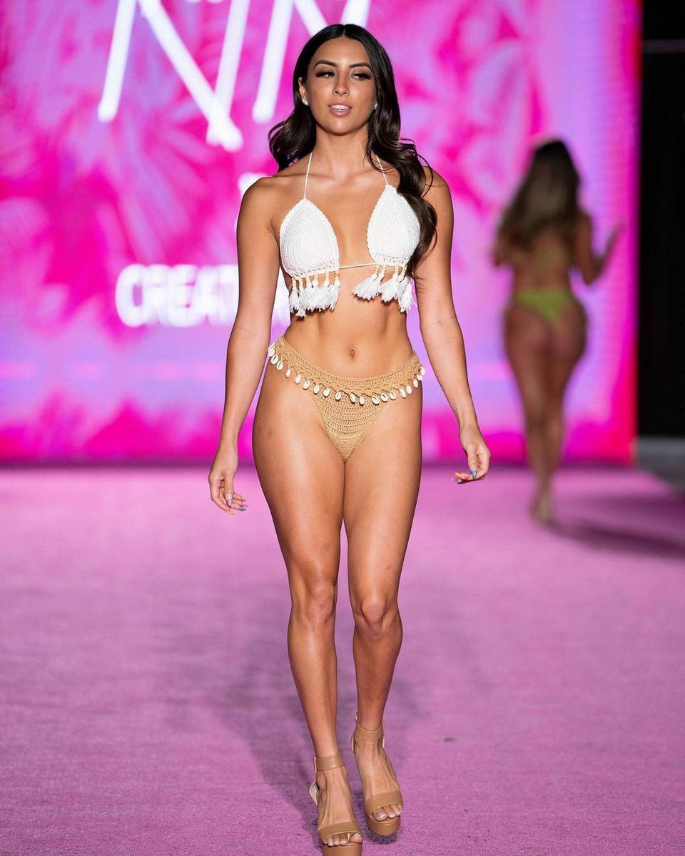 Lamar Chairez Feet (40 photos)