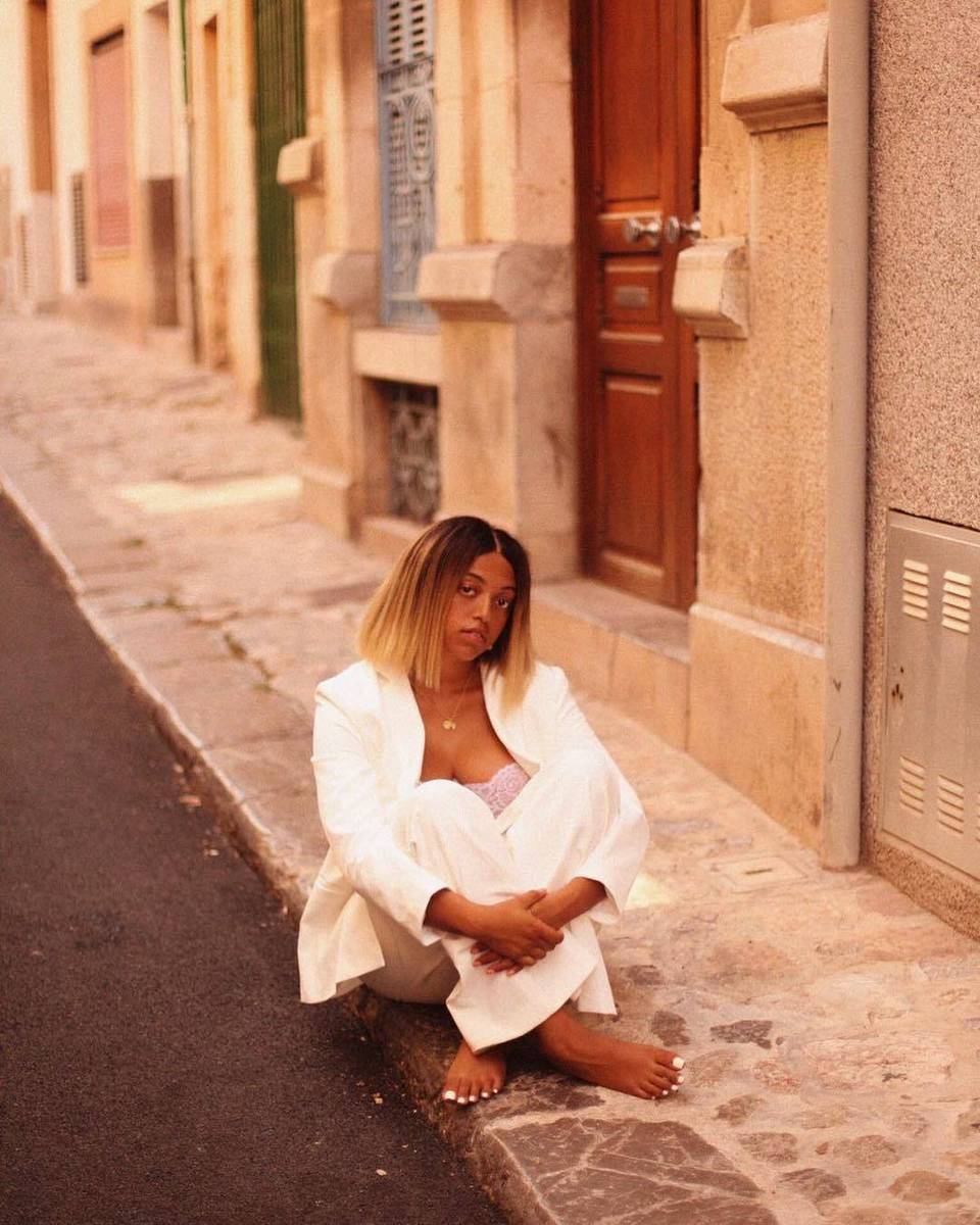 Mahalia Burkmar Feet