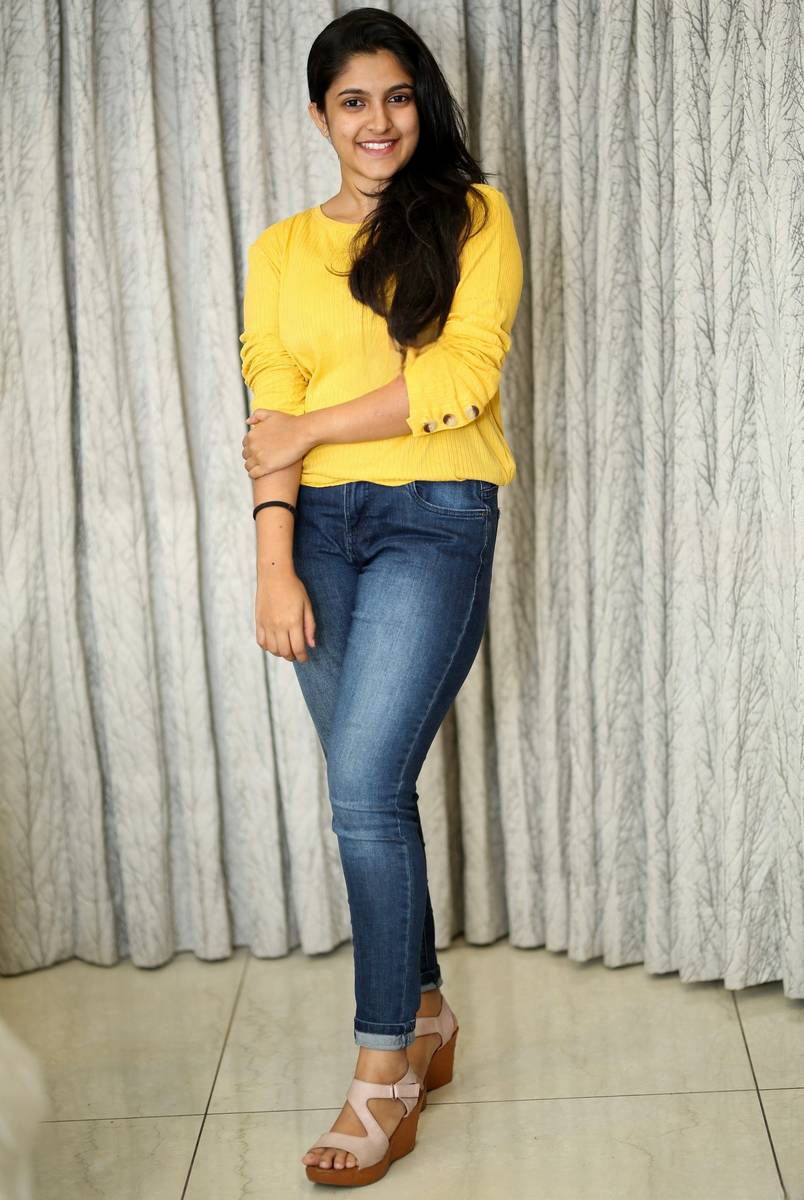 Meenakshi Dinesh Feet