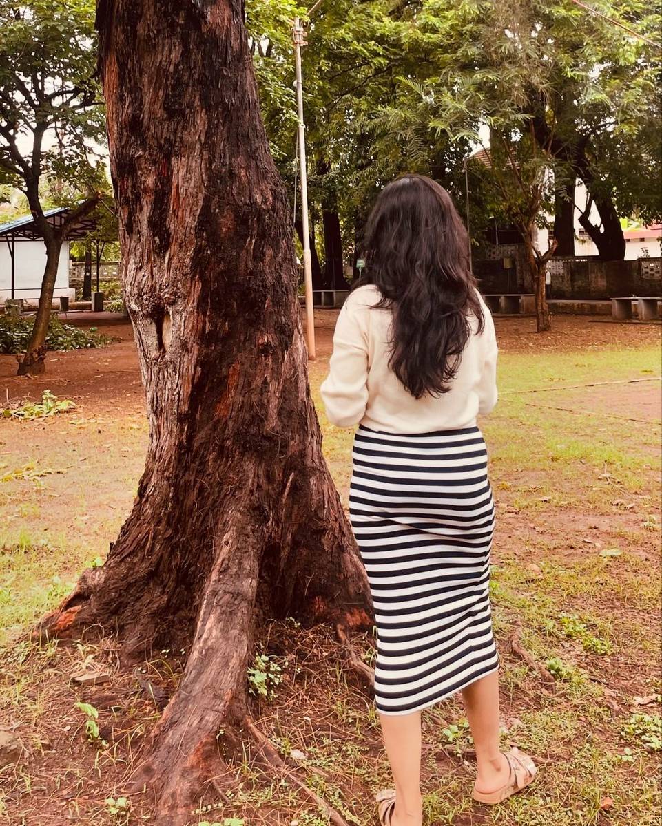 Meenakshi Dinesh Feet