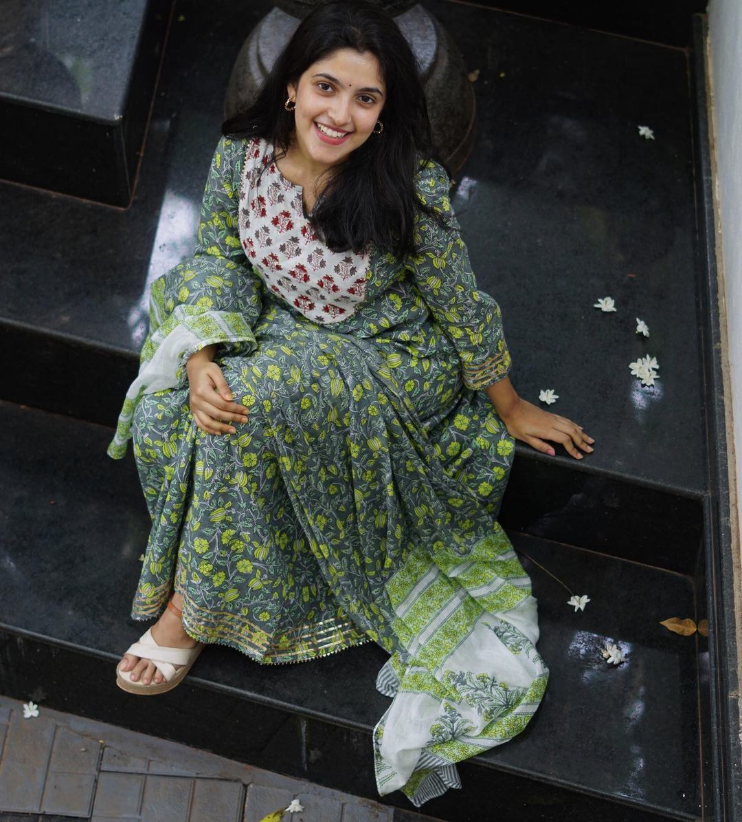 Meenakshi Dinesh Feet