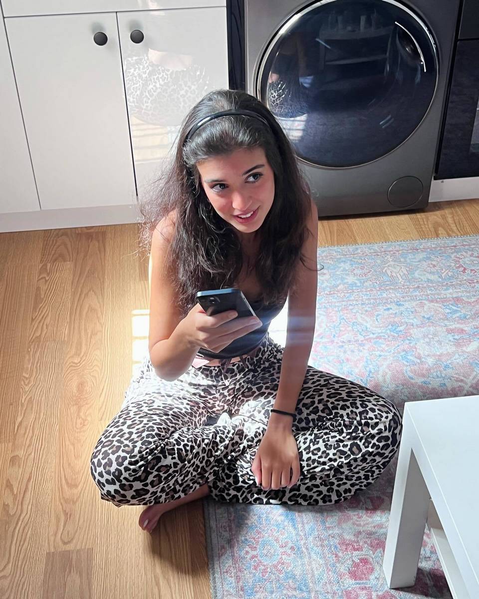 Nourine Abouseada Feet