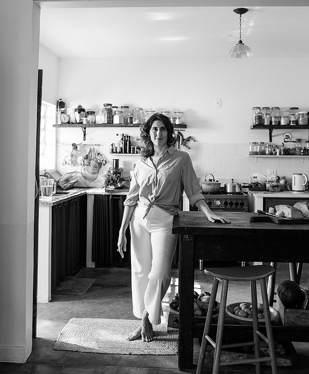 Paola Carosella Feet