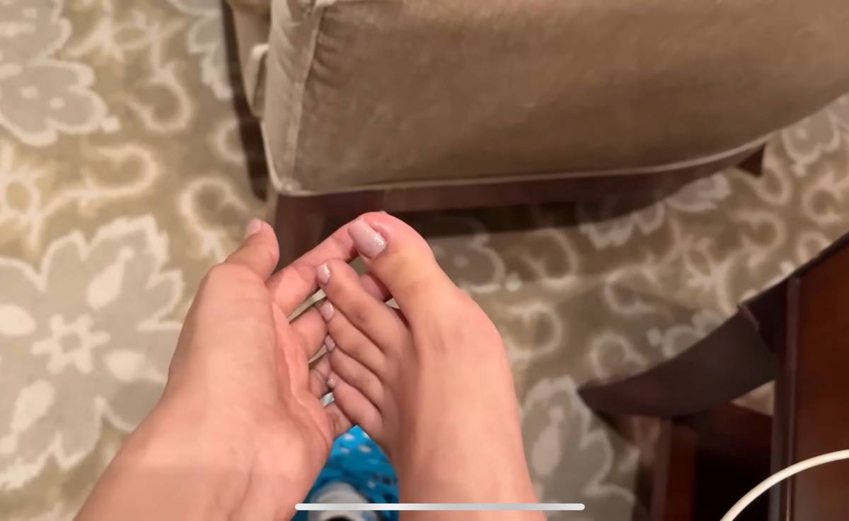 Payal Dhare Feet