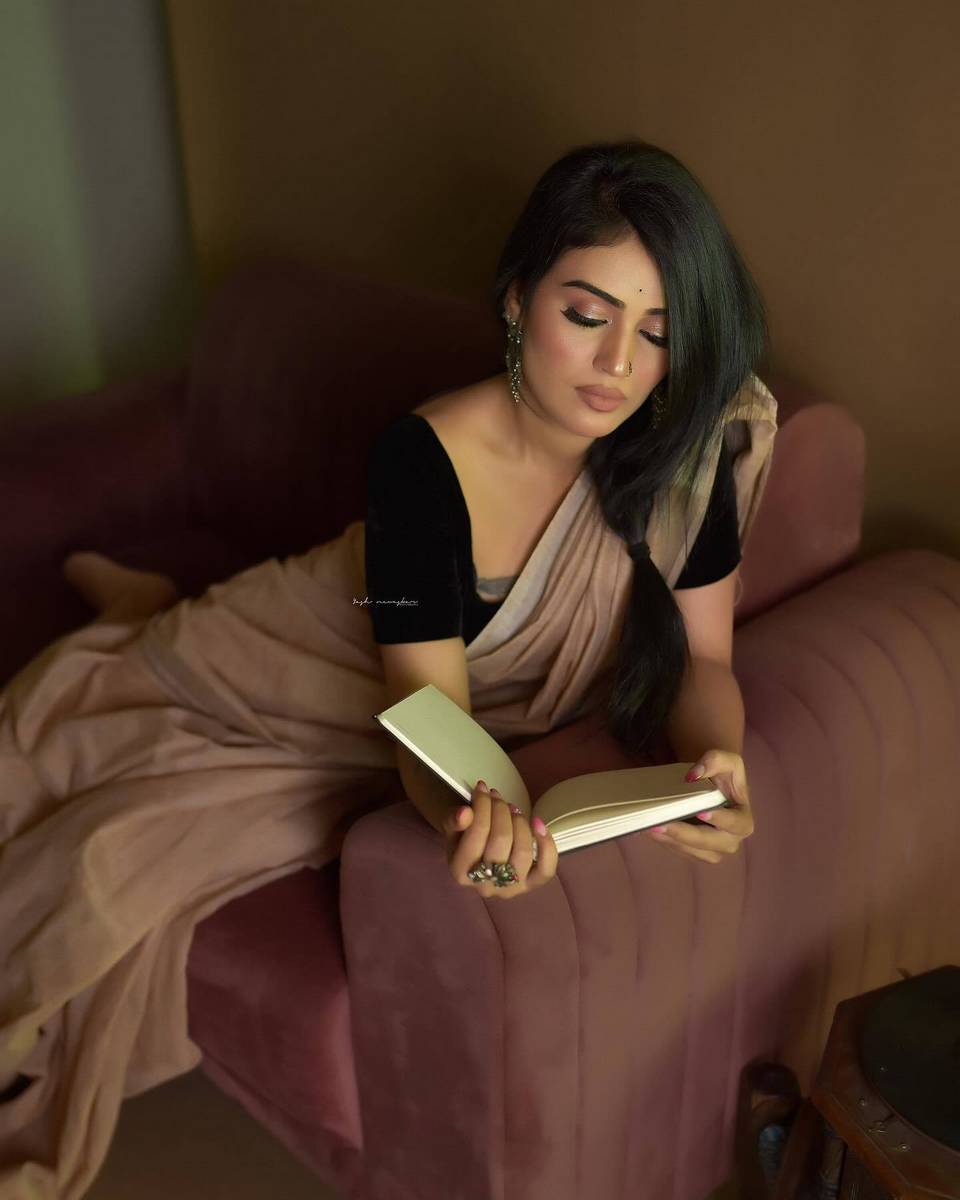 Pratiksha Bankar Feet