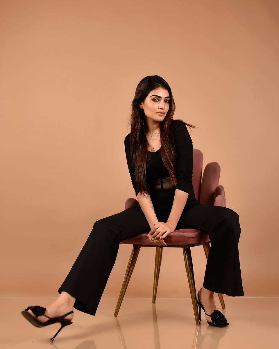 Pratiksha Bankar Feet