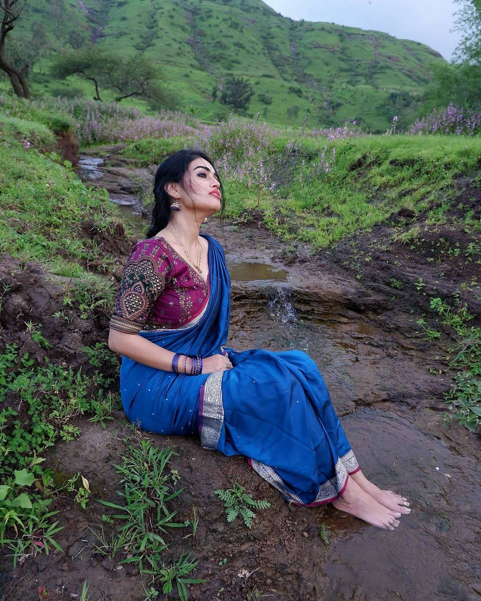 Pratiksha Bankar Feet