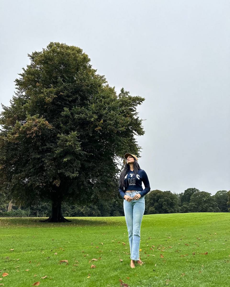 Rithu Manthra David Feet