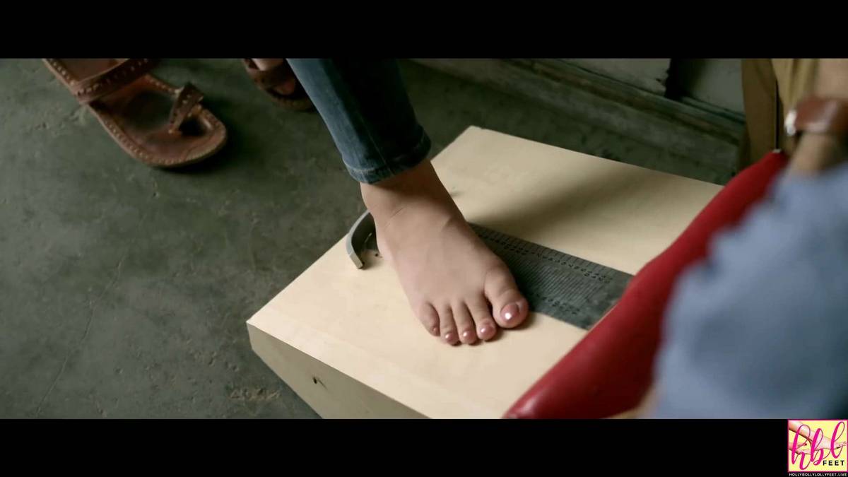 Shivani Raghuvanshi Feet