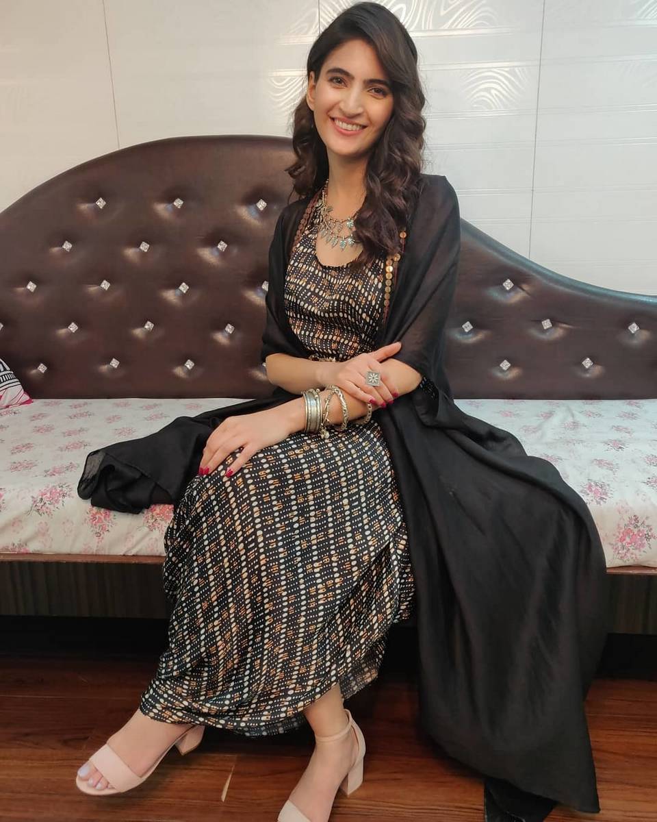 Shivani Raghuvanshi Feet