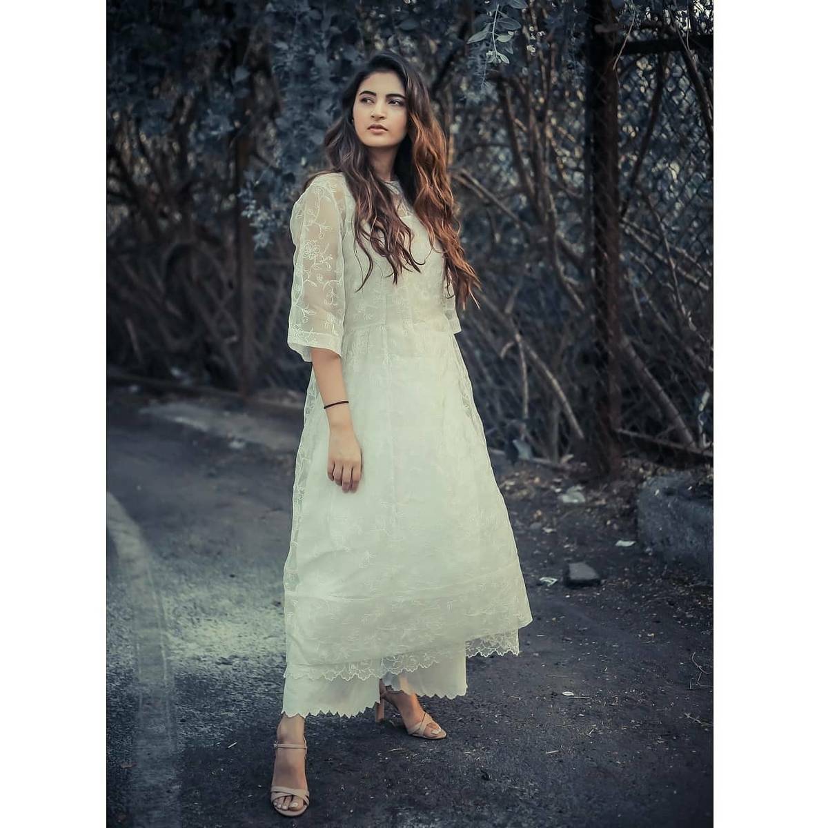 Shivani Raghuvanshi Feet