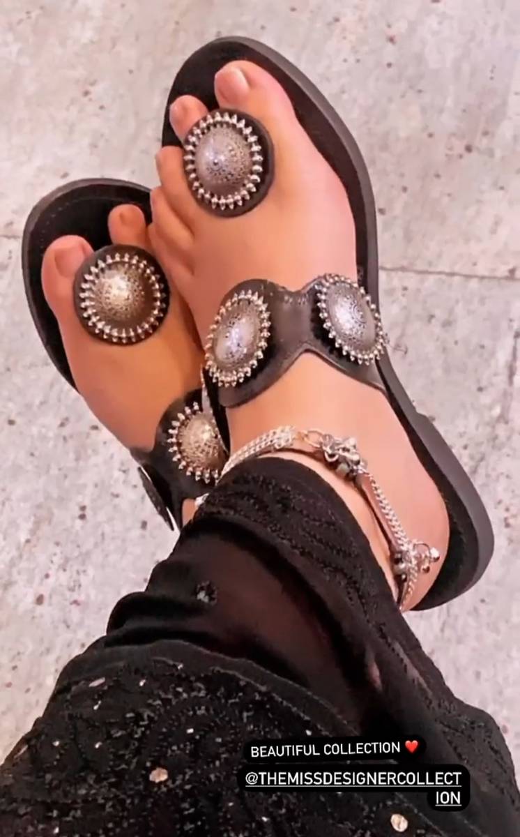 Shreya Tyagi Feet