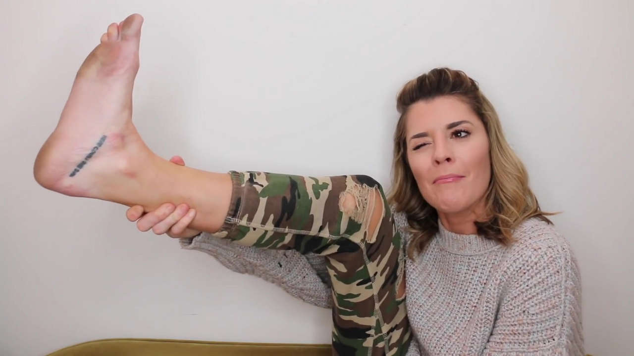 Grace helbig feet