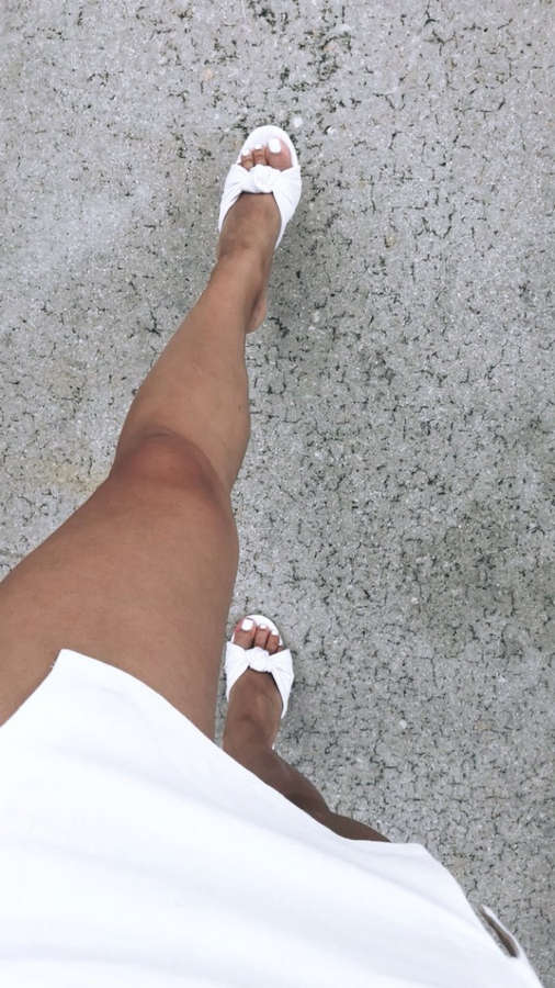 Danielle Lombard Feet