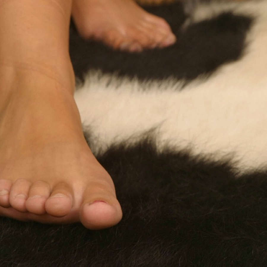 Zsuzsa Tanczos Feet