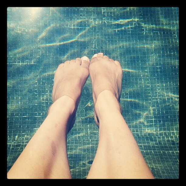 Alexandra Joner Feet