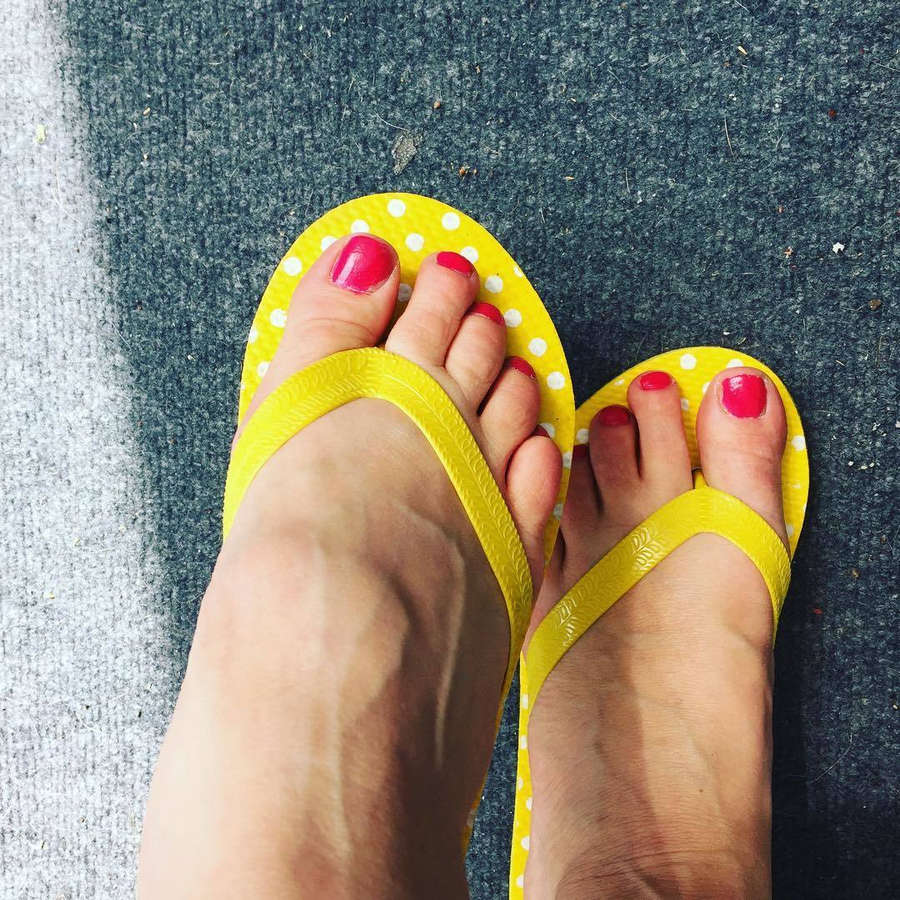 Michaela De La Cour Feet