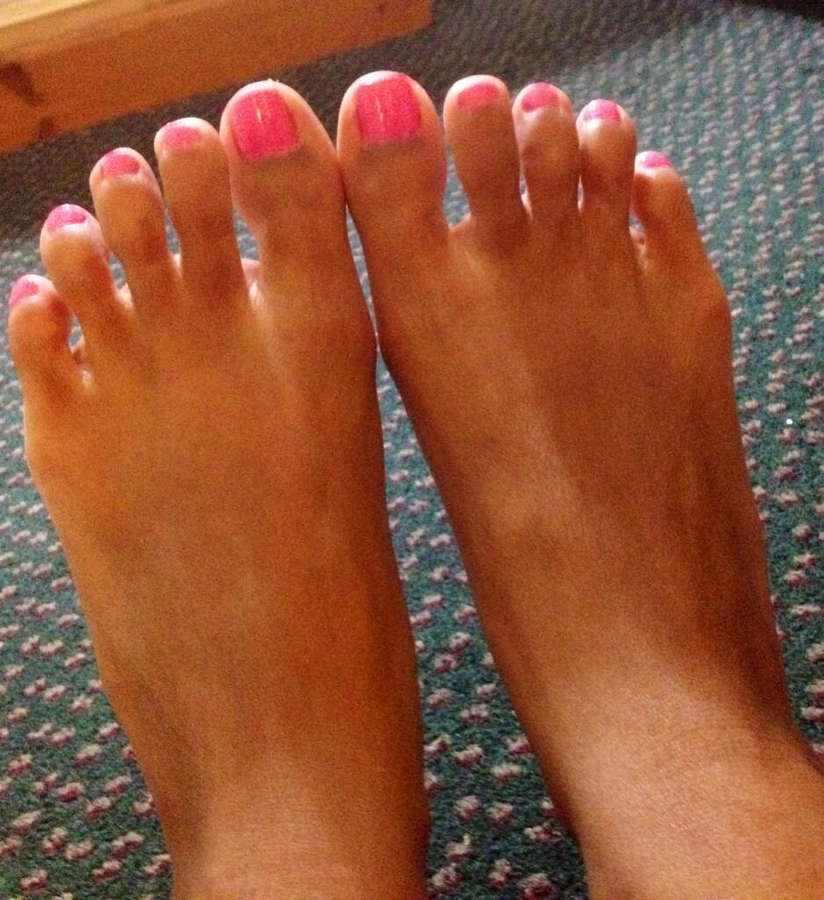 Maya Grand Feet