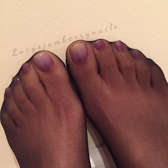 Lucy Jamnails Feet