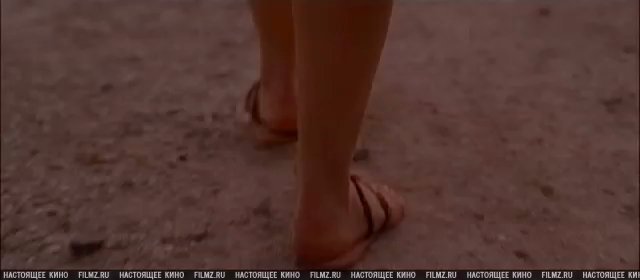 Elisabeth Harnois Feet